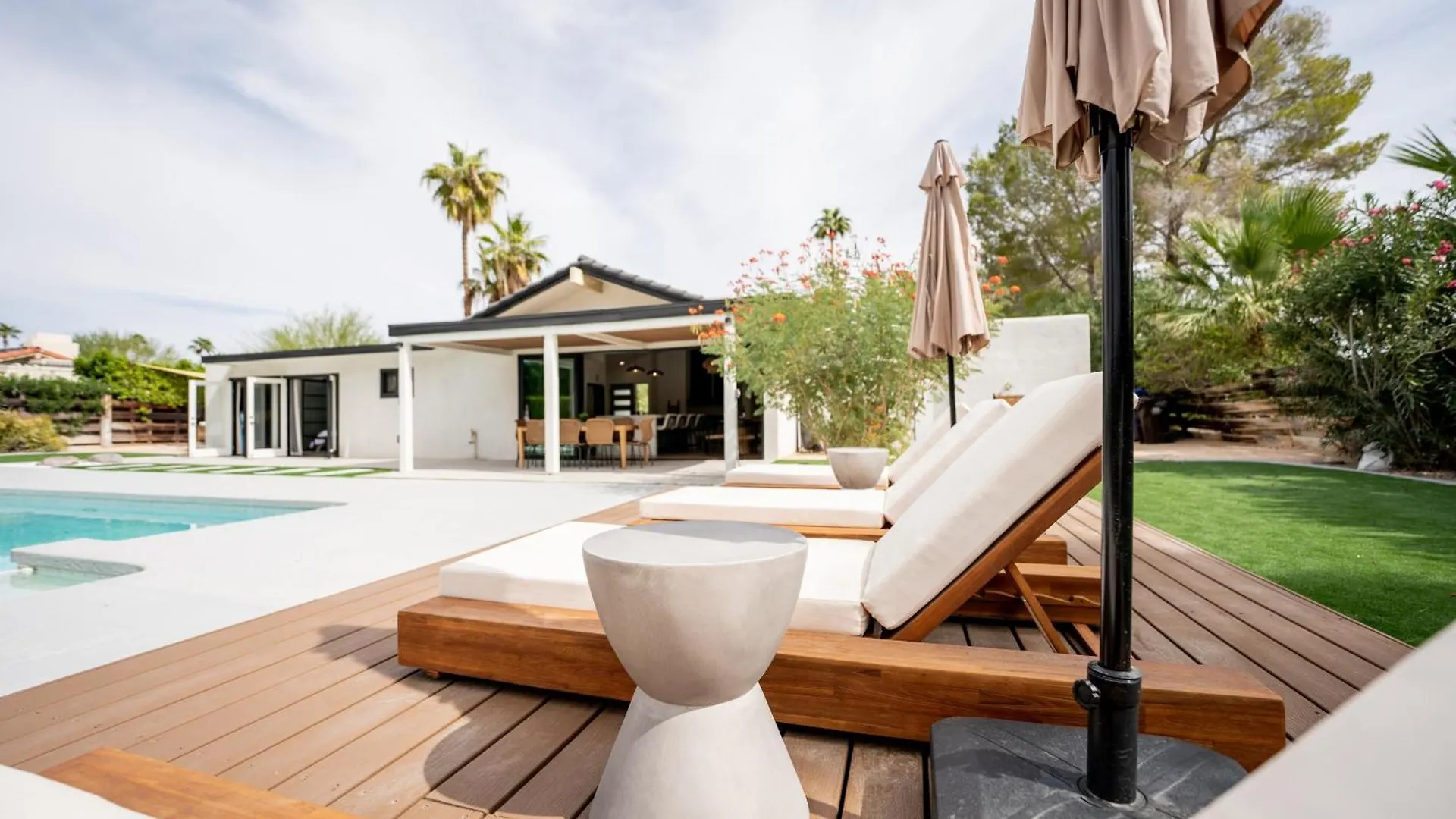 Balinese Oasis By Rather Be Properties Palm Springs