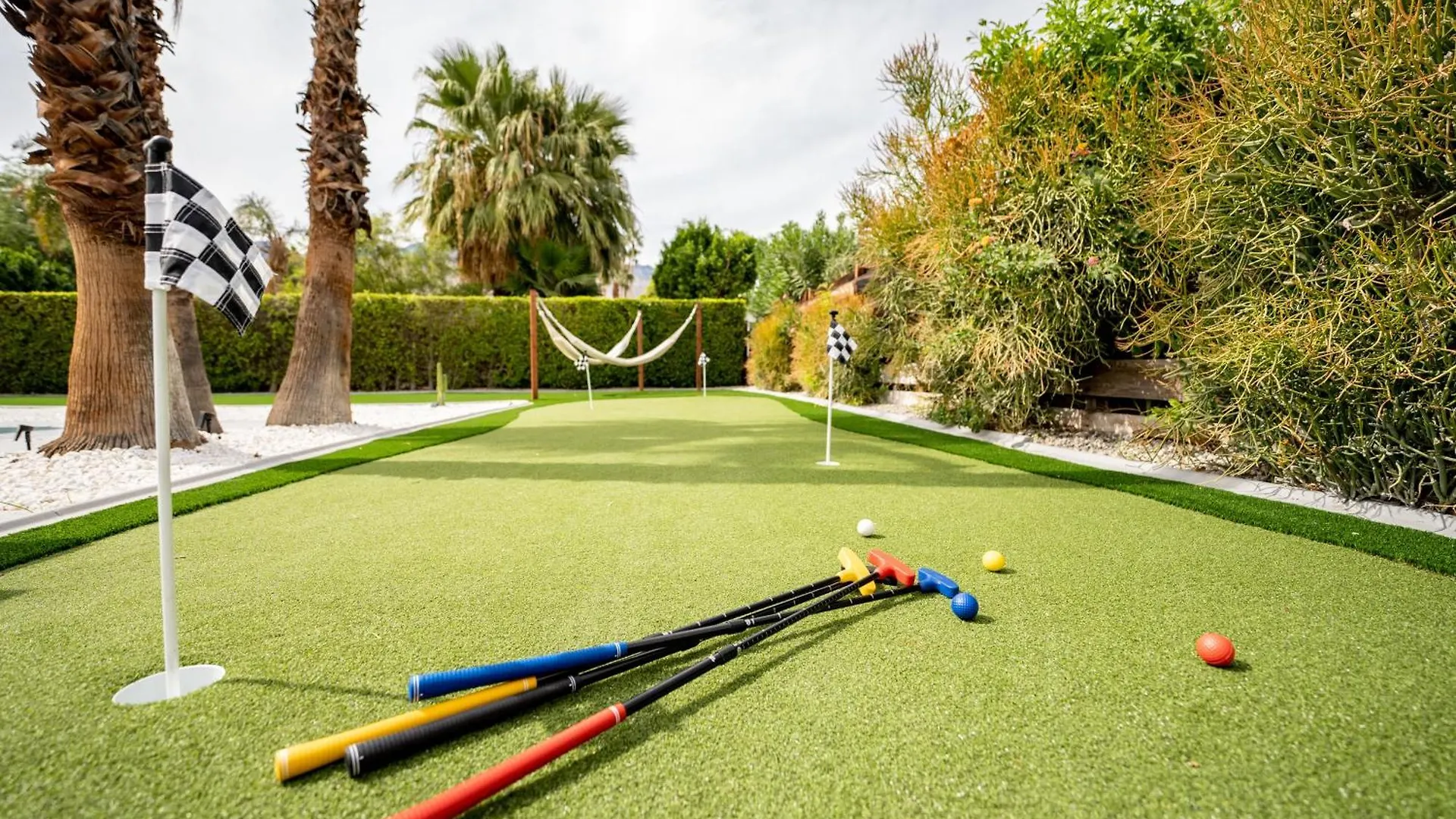 Balinese Oasis By Rather Be Properties Palm Springs 0*,  USA